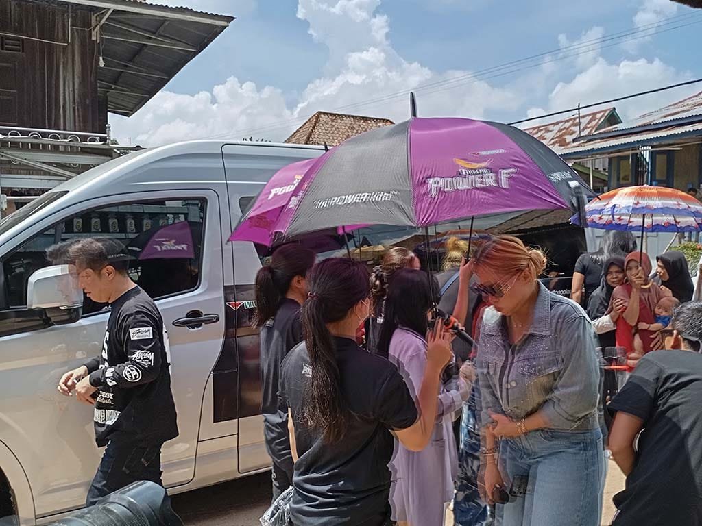 Sewa Hiace Jakarta Padang