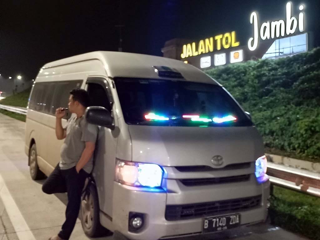 Sewa Hiace Jakarta Padang