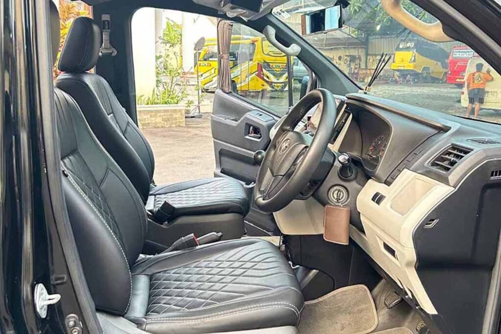 Sewa Hiace Luxury Tangerang